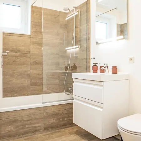 2 Bedroom Front In Lembruch-duemmer